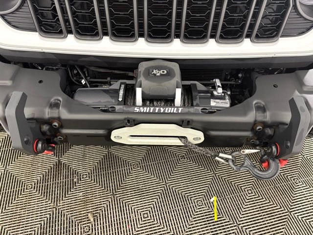 Used 2024 Jeep Gladiator Rubicon w/ Convenience Group image 15