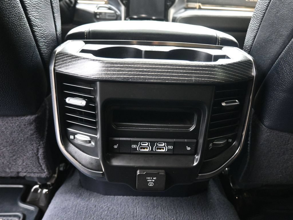 Used 2023 RAM 2500 Limited AWD/4WD image 46