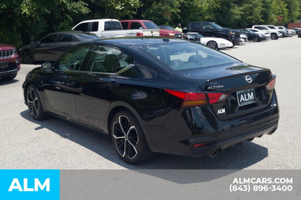 Used 2024 Nissan Altima 2.5 SR FWD image 9