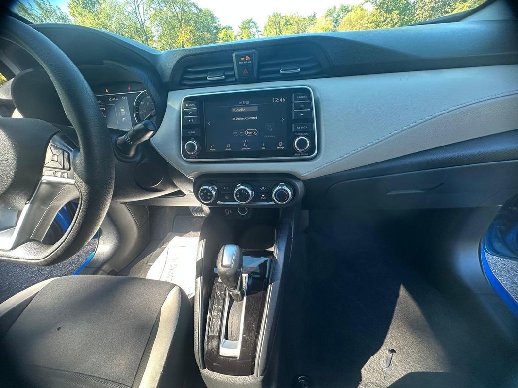 Used 2021 Nissan Versa SV image 11