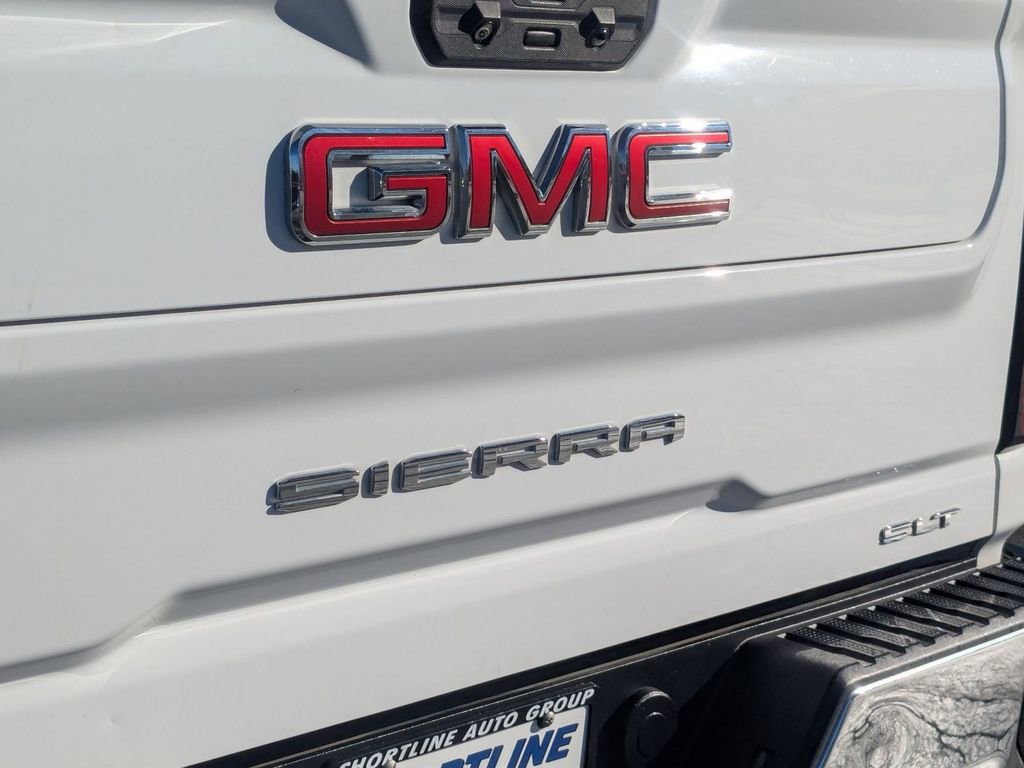 Used 2022 GMC Sierra 2500 SLT w/ SLT Convenience Package image 11