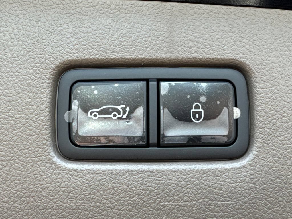 New 2026 Genesis GV70 2.5T Advanced AWD/4WD image 19