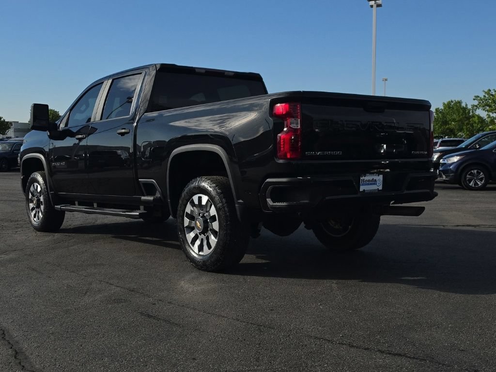 Used 2022 Chevrolet Silverado 2500 Custom w/ Infotainment Package AWD/4WD image 6