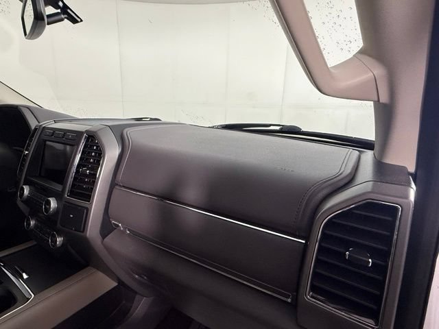 Used 2020 Ford Expedition XLT w/ Equipment Group 202A RWD image 33