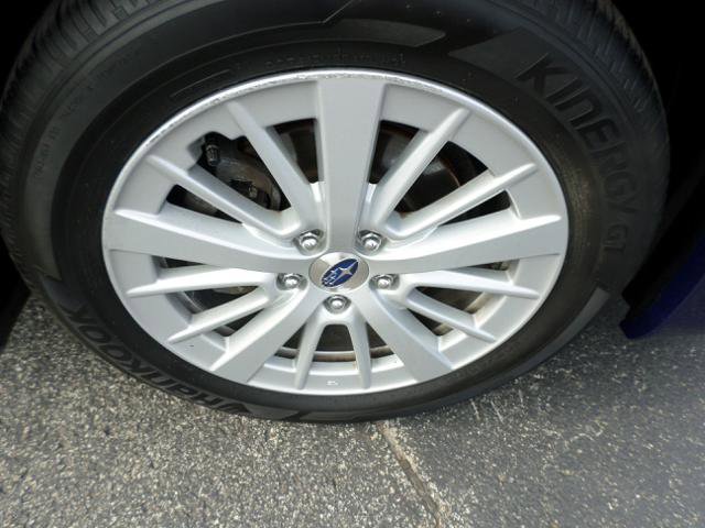 Used 2018 Subaru Impreza 2.0i Premium image 31