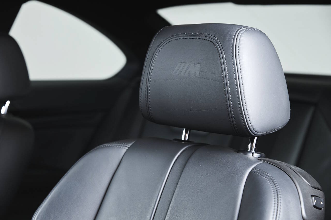 Used 2013 BMW M3 Coupe RWD image 70