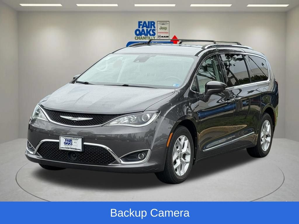 Used 2017 Chrysler Pacifica Touring-L Plus w/ Advanced Safetytec Group FWD image 3