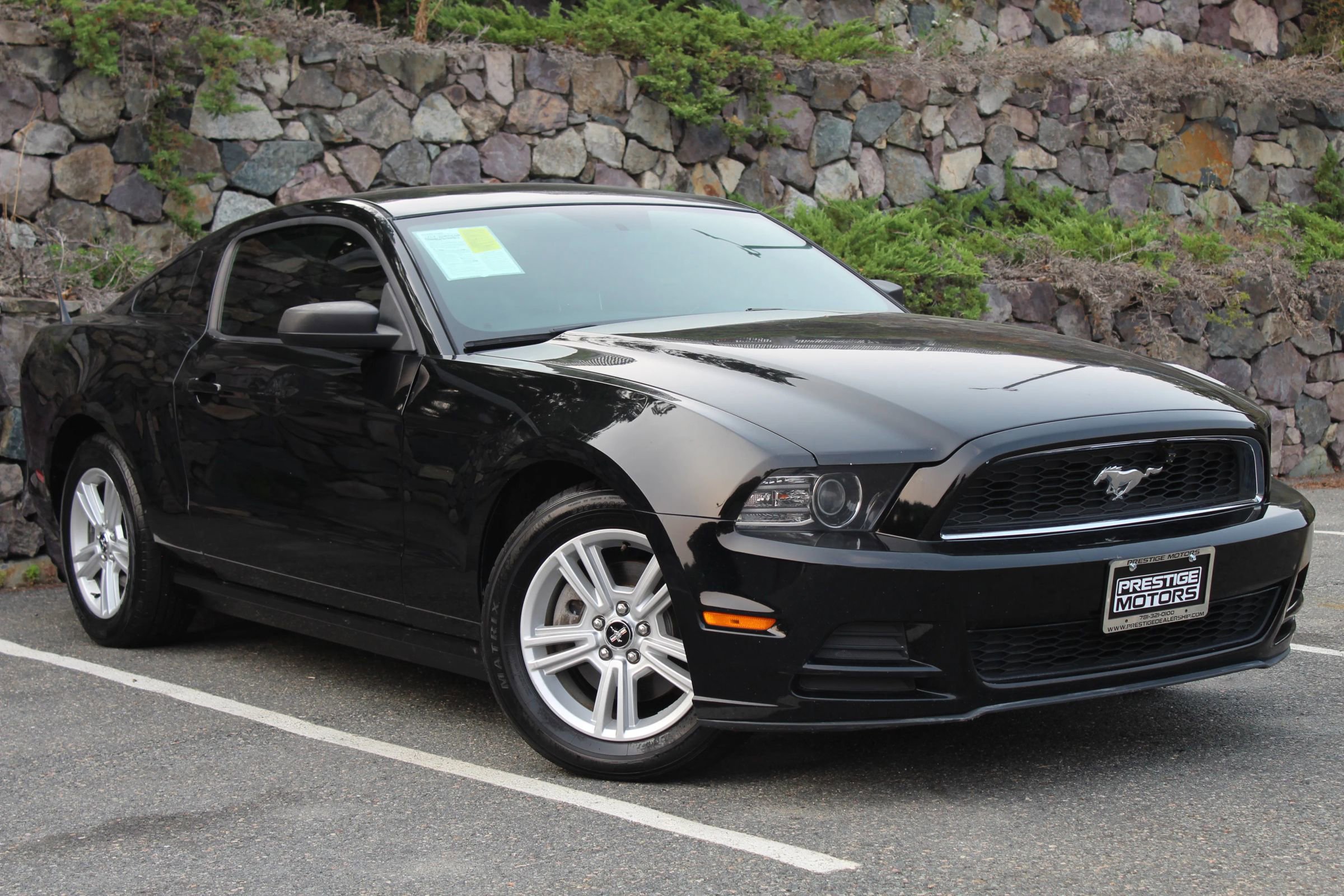 Used 2014 Ford Mustang V6 Coupe 2D image 4
