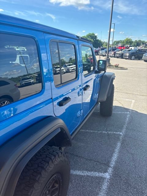 Used 2022 Jeep Wrangler Unlimited Sport AWD/4WD image 11