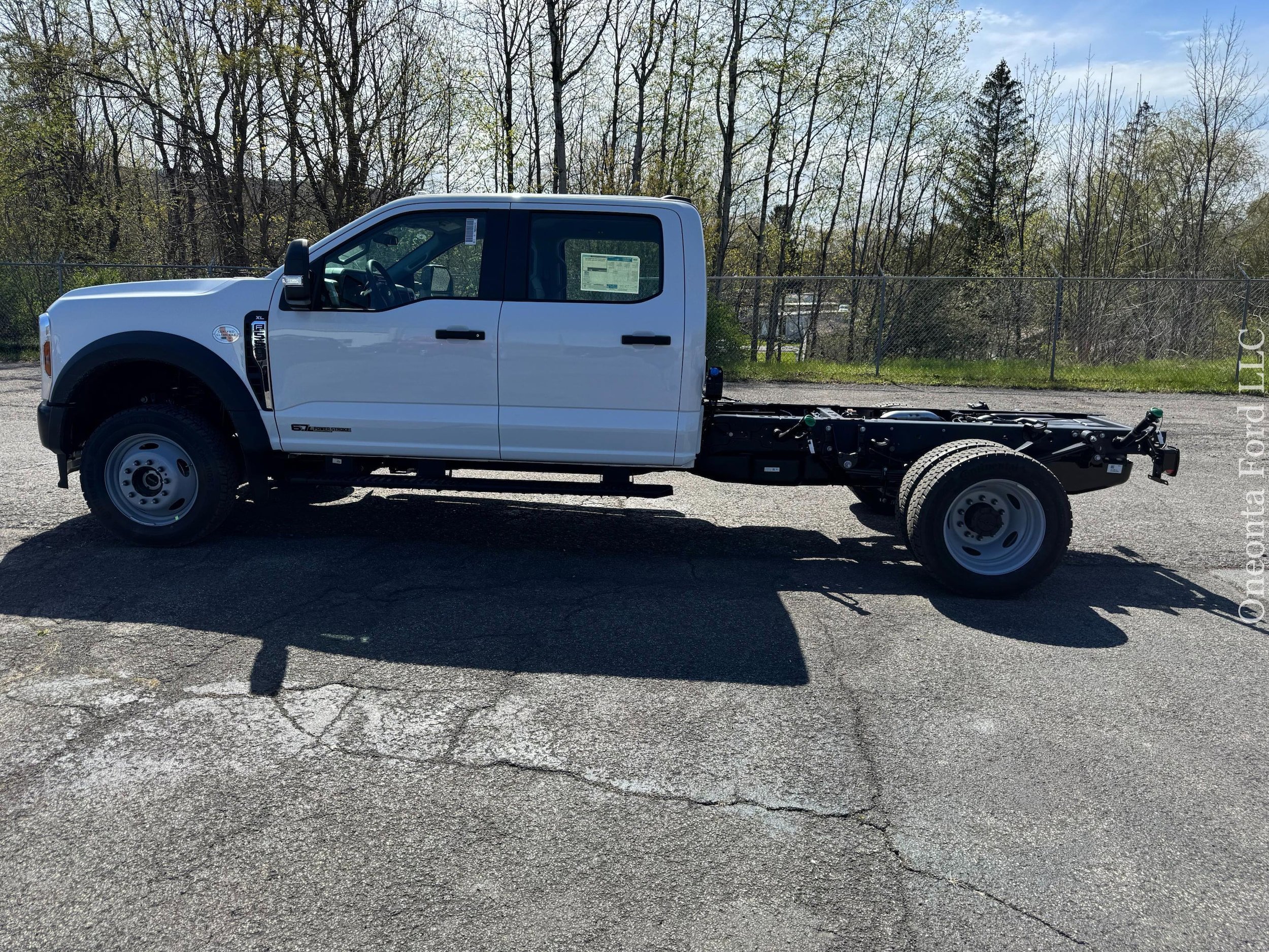 New 2026 Ford F550 4x4 Crew Cab image 5