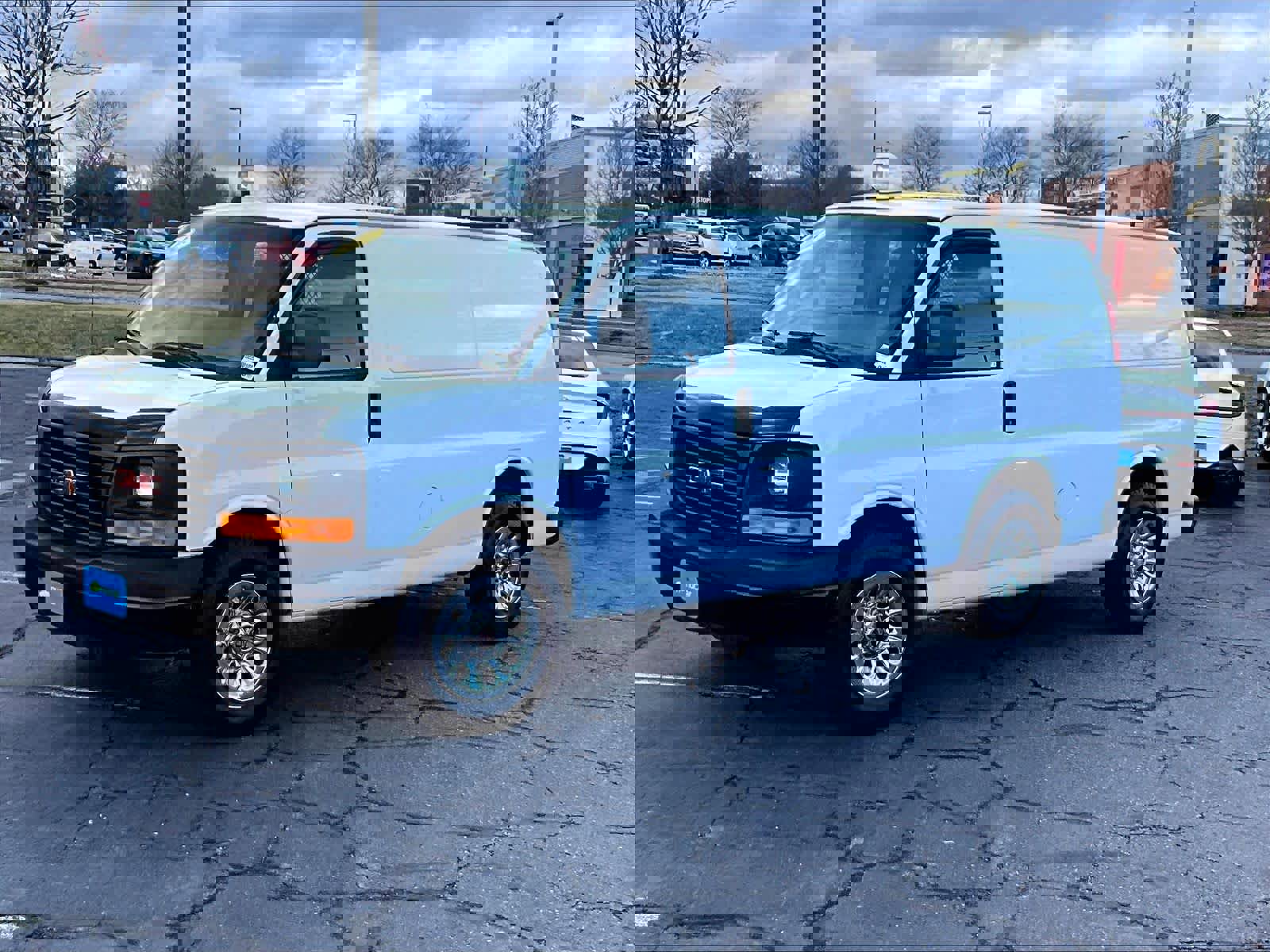 Used 2013 GMC Savana 1500 AWD image 2