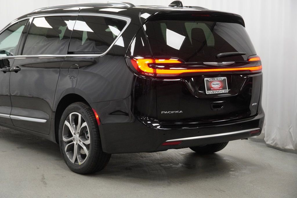 New 2026 Chrysler Pacifica Pinnacle image 12