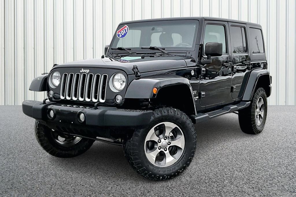 Used 2017 Jeep Wrangler Unlimited Sahara AWD/4WD image 3