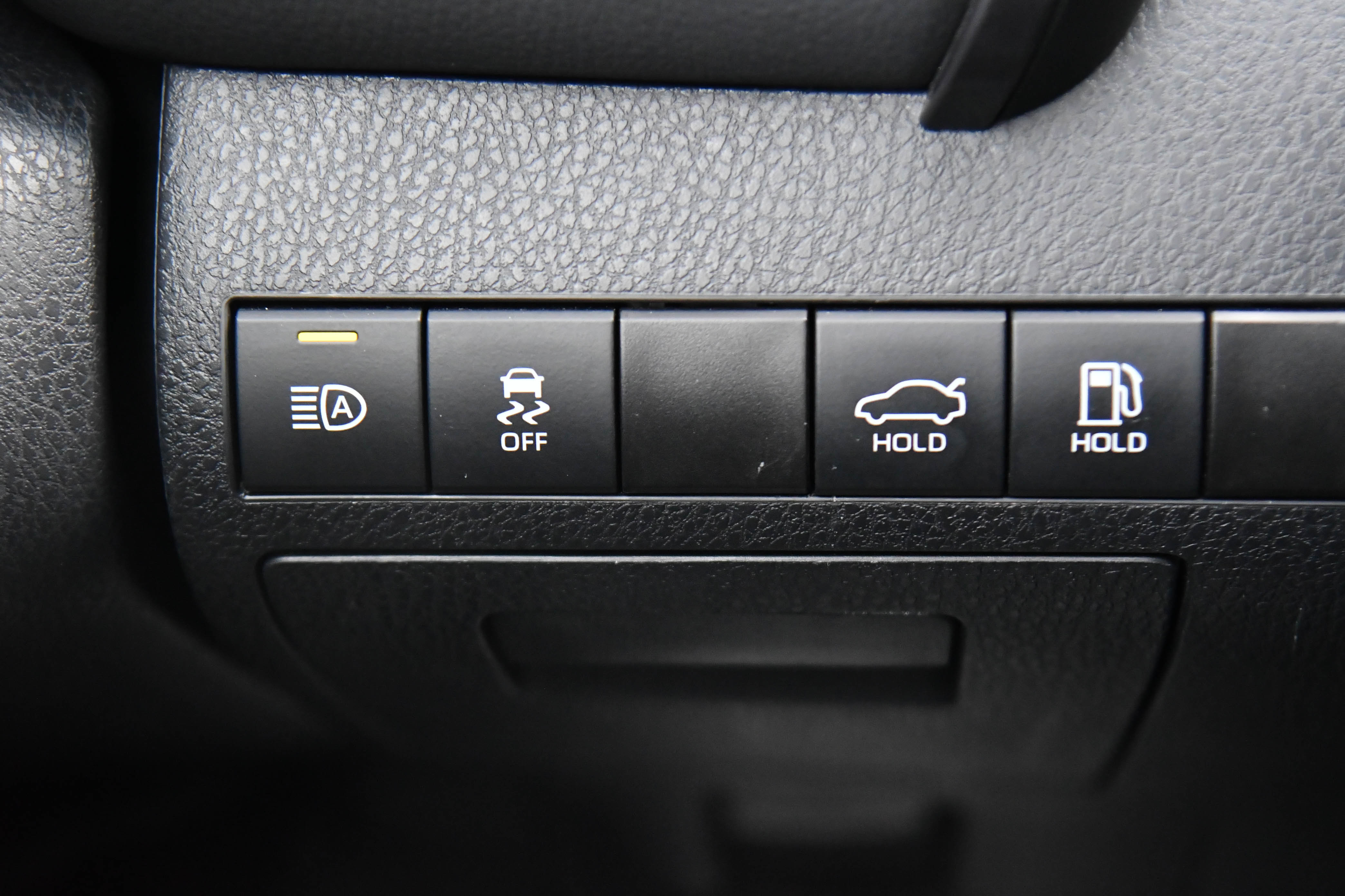 Used 2024 Toyota Camry SE image 30