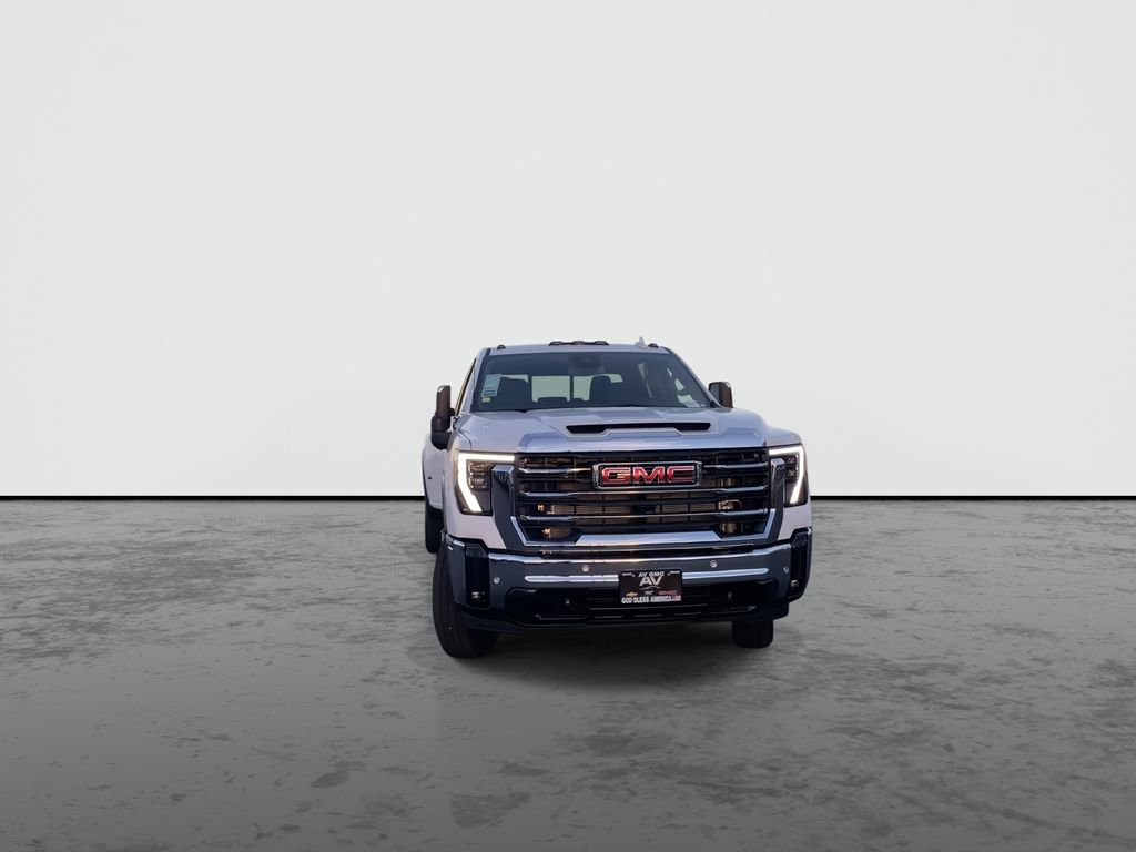 New 2026 GMC Sierra 3500 SLT w/ SLT Convenience Package image 3