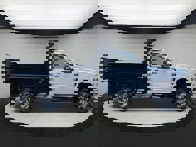 New 2025 Ford F350 XL w/ XL Chrome Package image 4
