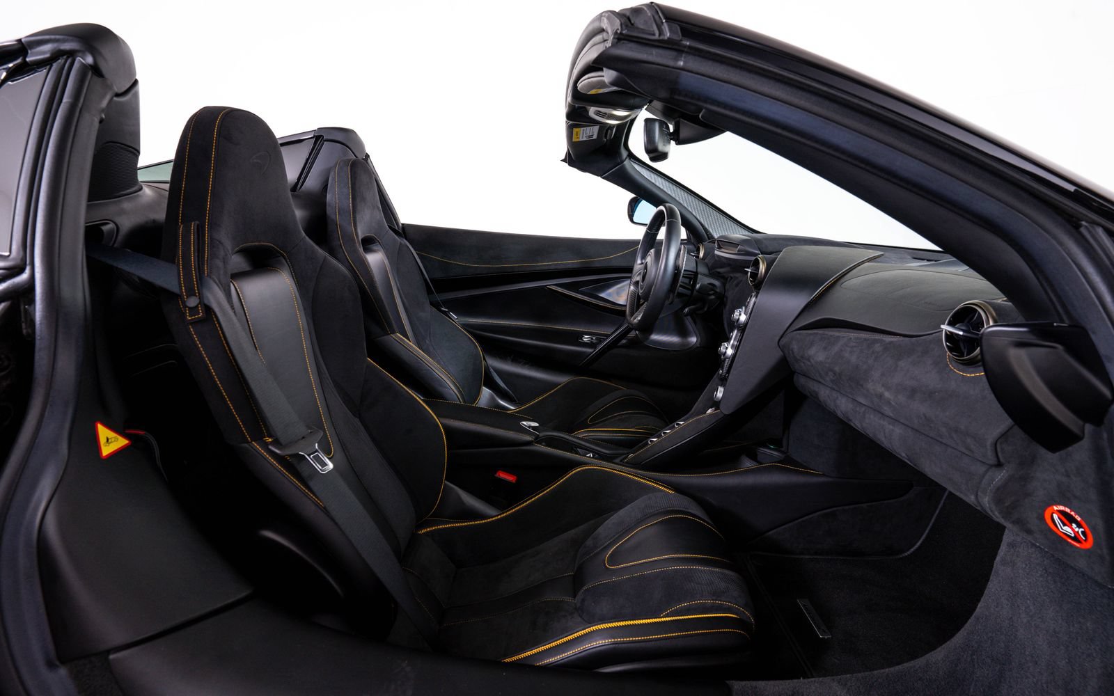 Used 2021 McLaren 720S Performance RWD image 25
