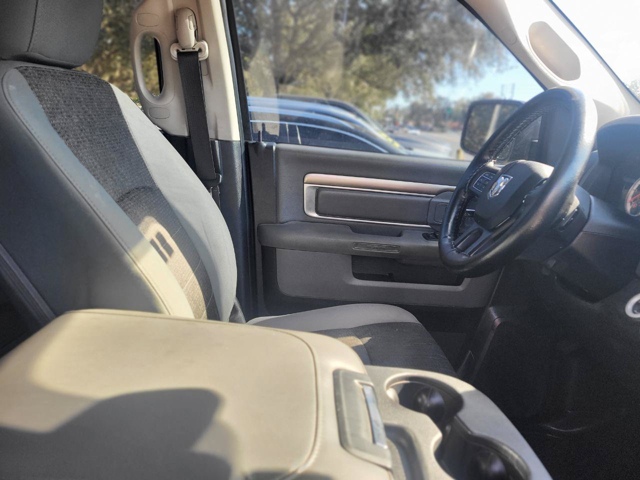 Used 2016 RAM 1500 Big Horn RWD image 6