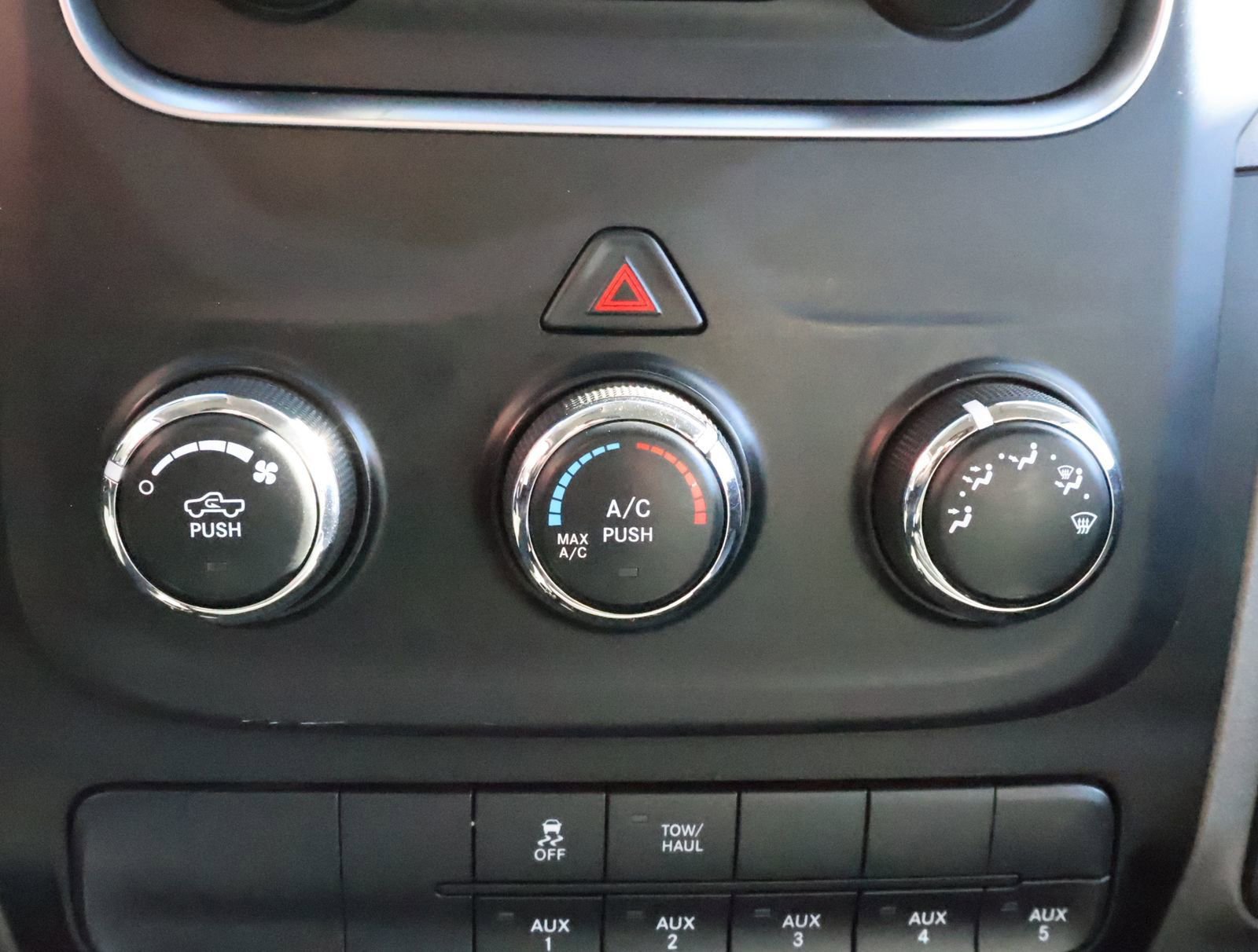 Used 2018 RAM 3500 Tradesman image 36