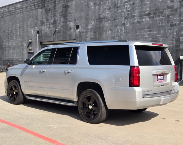 Used 2017 Chevrolet Suburban Premier image 7