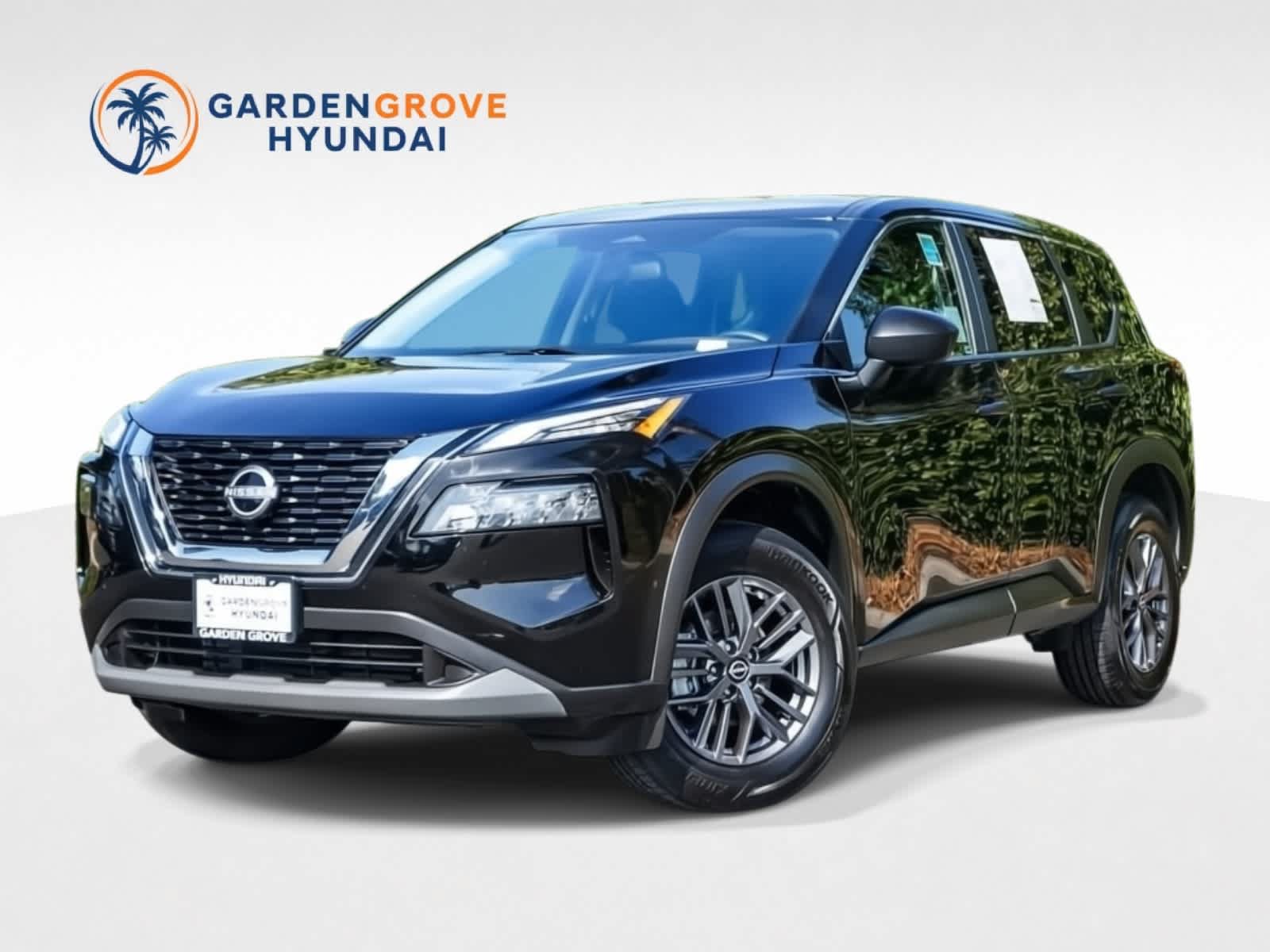Used 2023 Nissan Rogue S AWD/4WD video 1