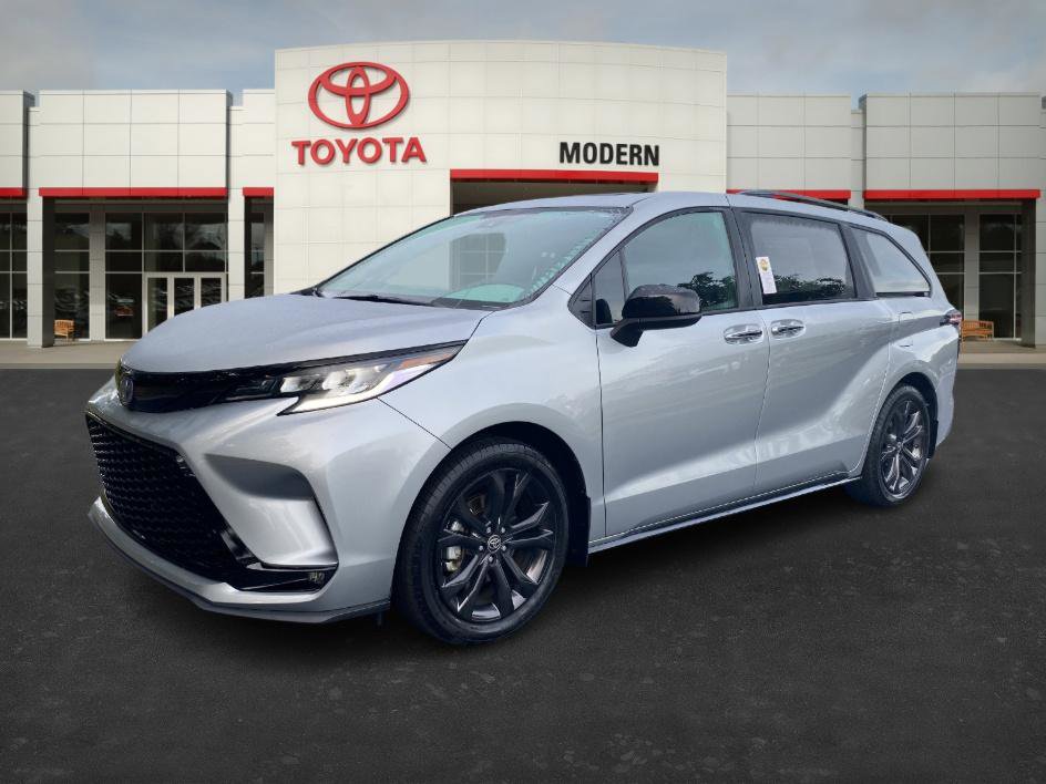 Used 2025 Toyota Sienna XSE