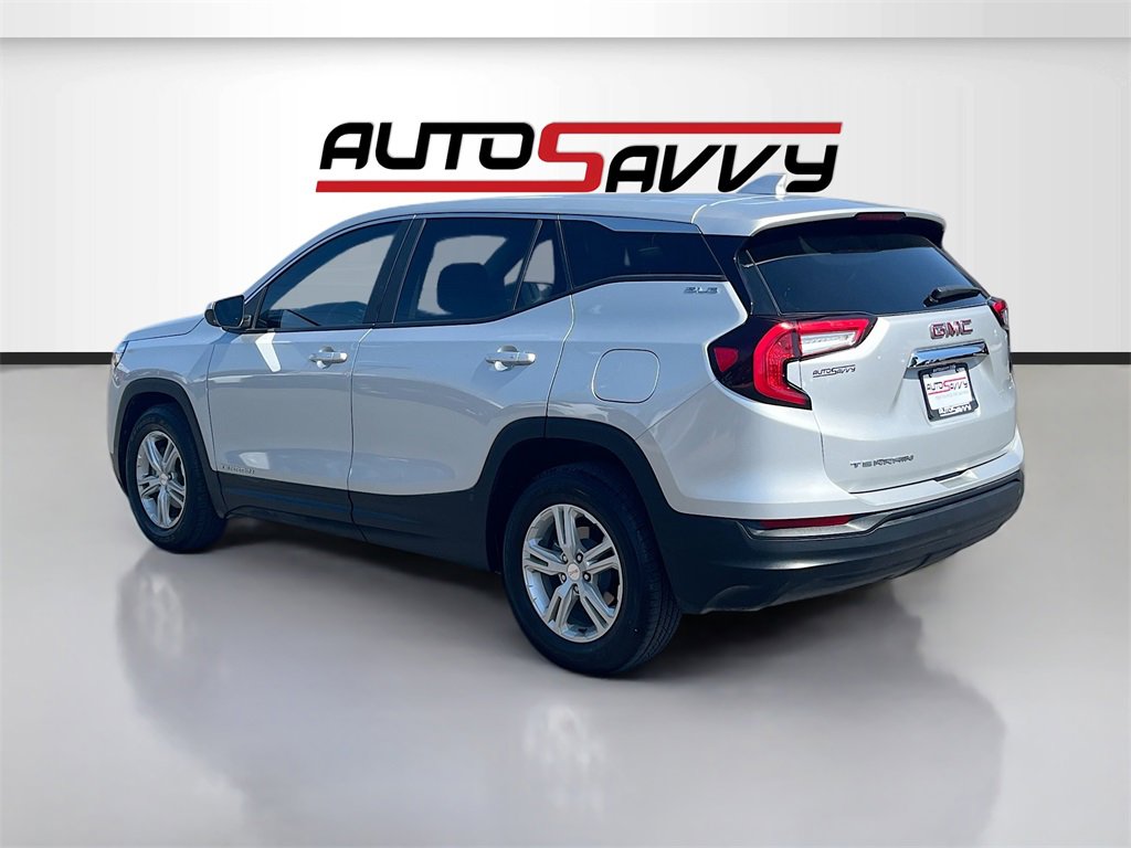 Used 2022 GMC Terrain SLE image 5
