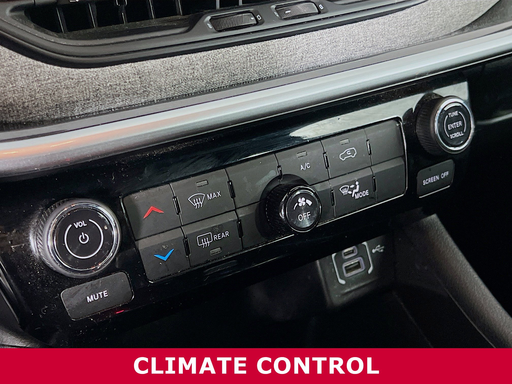 Used 2024 Jeep Compass Sport image 10