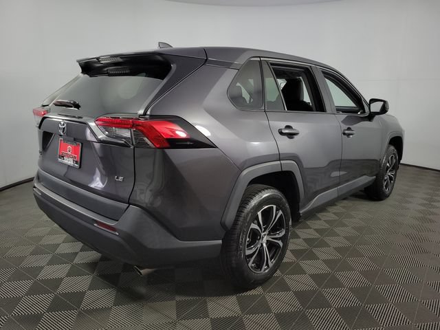 Used 2022 Toyota RAV4 LE FWD image 8