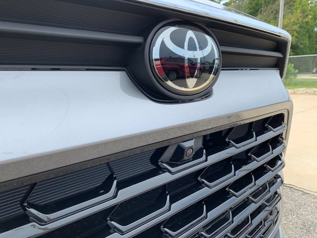 Used 2026 Toyota Grand Highlander AWD image 38