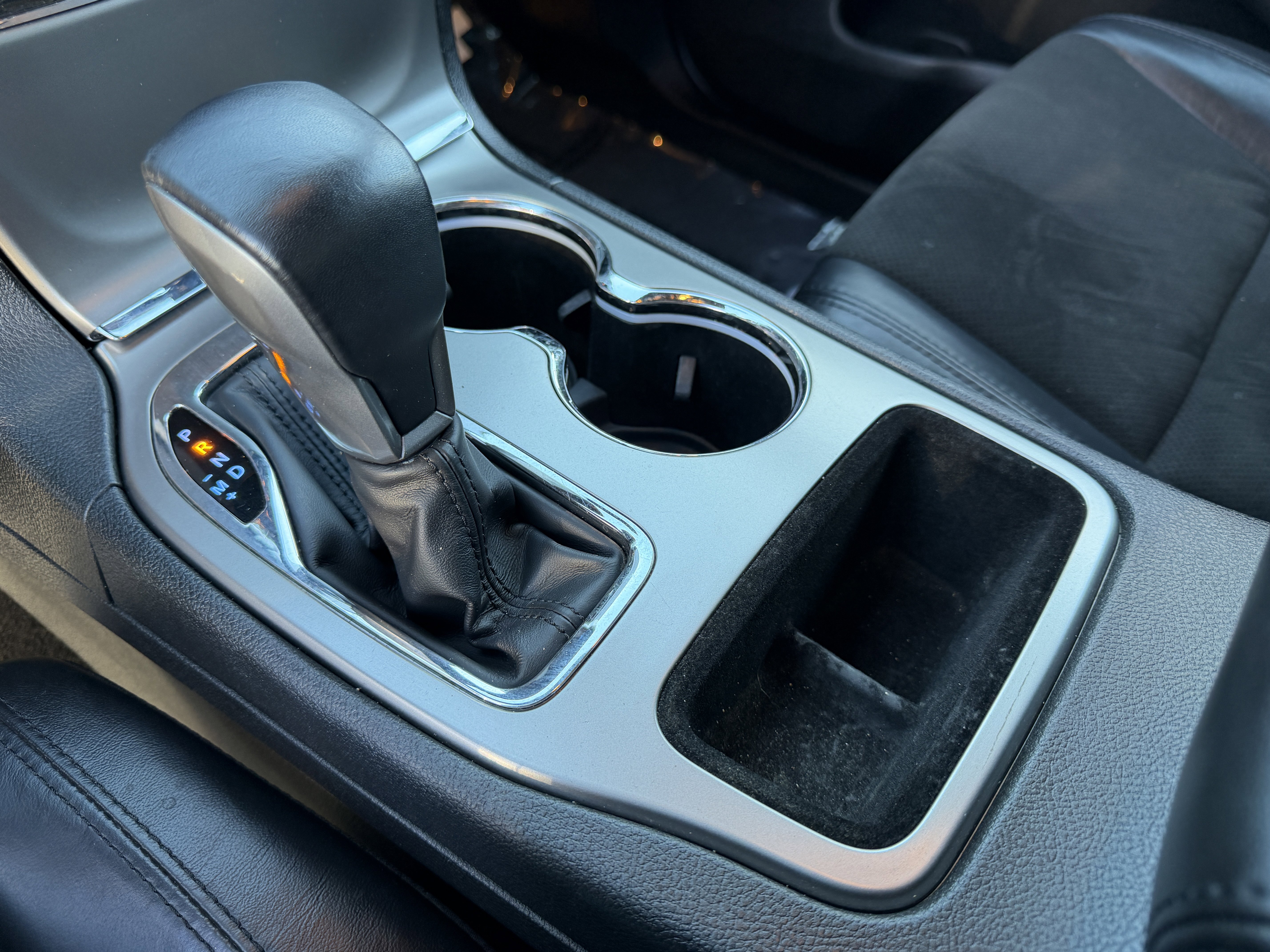 Used 2021 Jeep Grand Cherokee Laredo X image 30