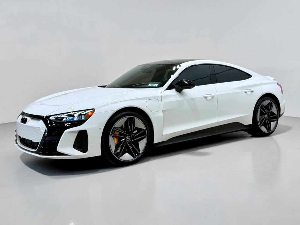 Used 2024 Audi RS e-tron GT w/ Carbon Performance Package AWD/4WD image 2