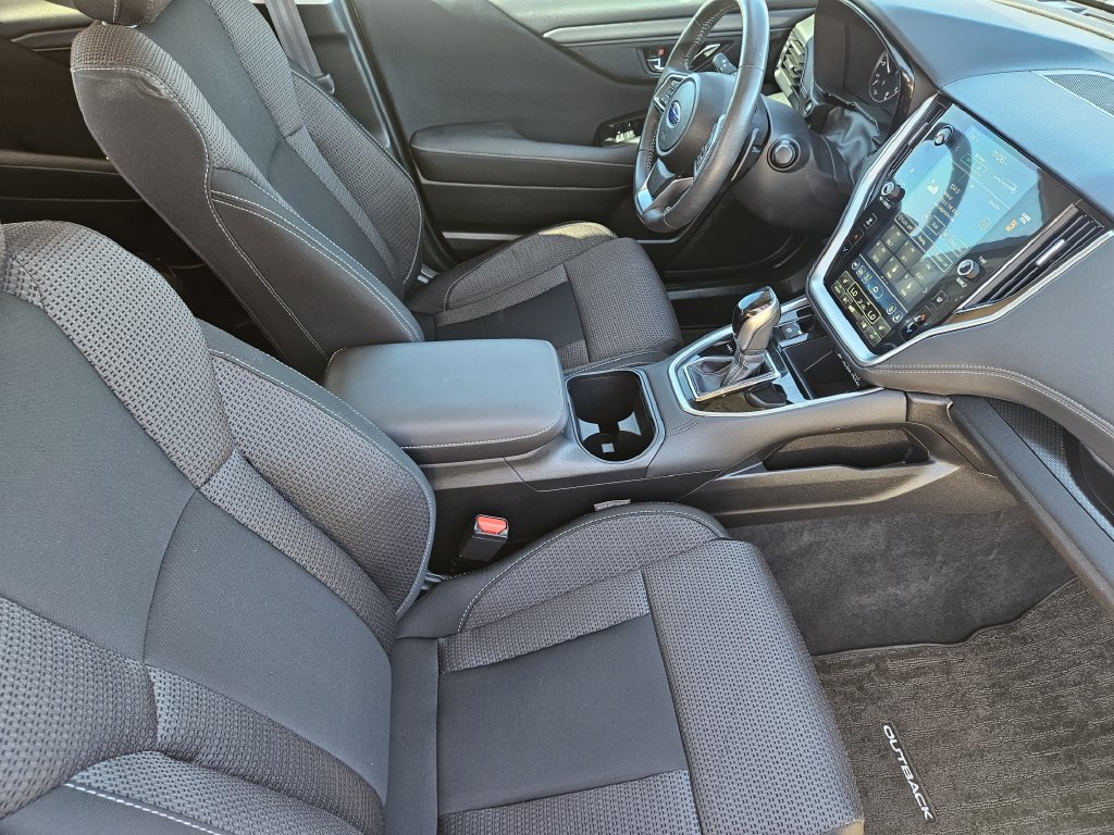 Used 2024 Subaru Outback Premium AWD/4WD image 14