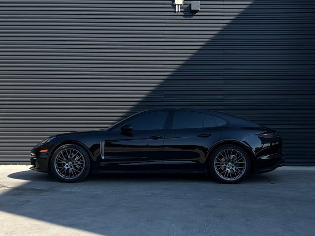 Certified 2023 Porsche Panamera Platinum Edition image 2