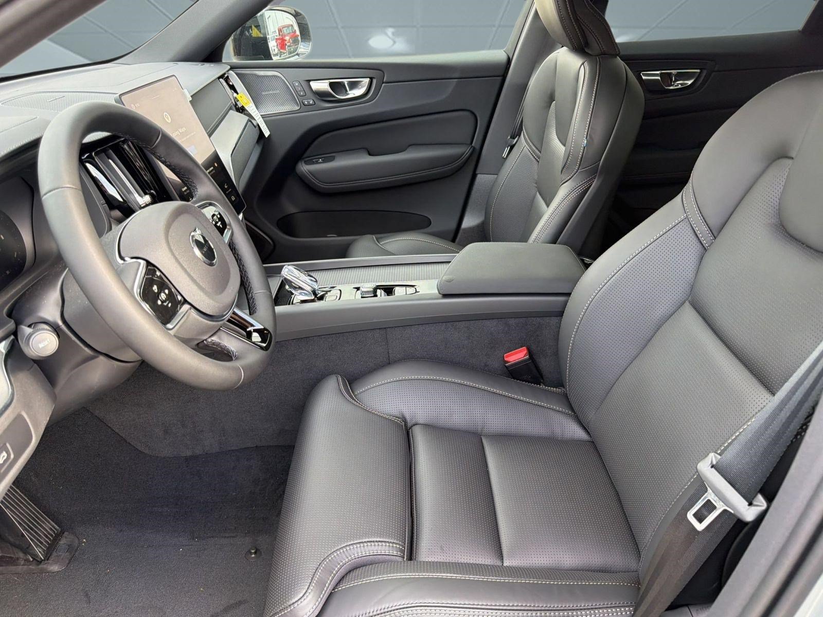 New 2026 Volvo XC60 B5 Ultra w/ Protection Package Premier AWD/4WD image 5