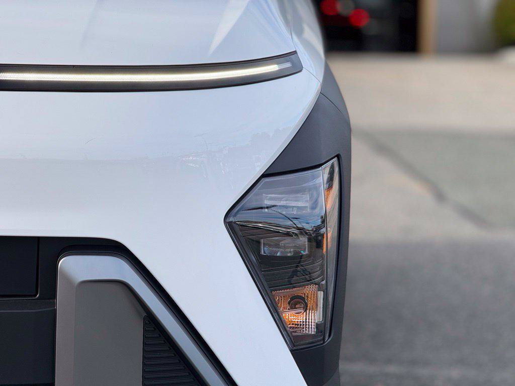 New 2027 Hyundai Kona SE AWD/4WD image 11