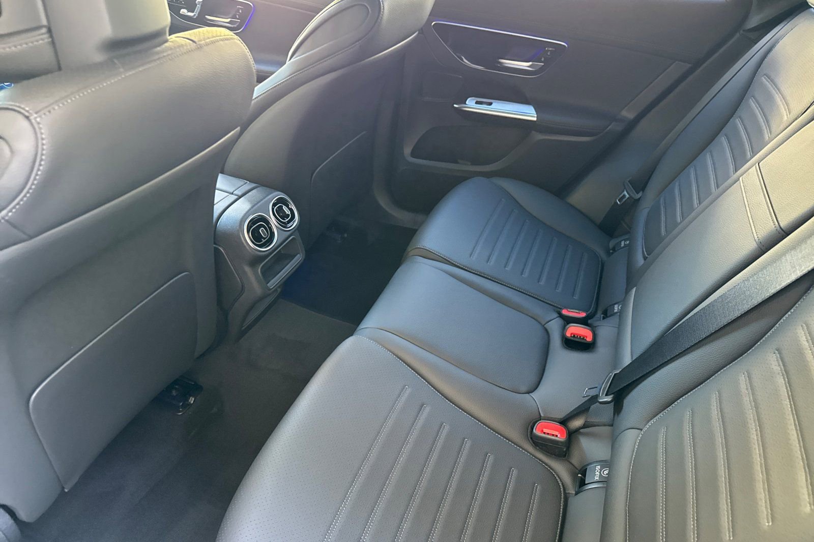 New 2026 Mercedes-Benz GLC 300 image 12