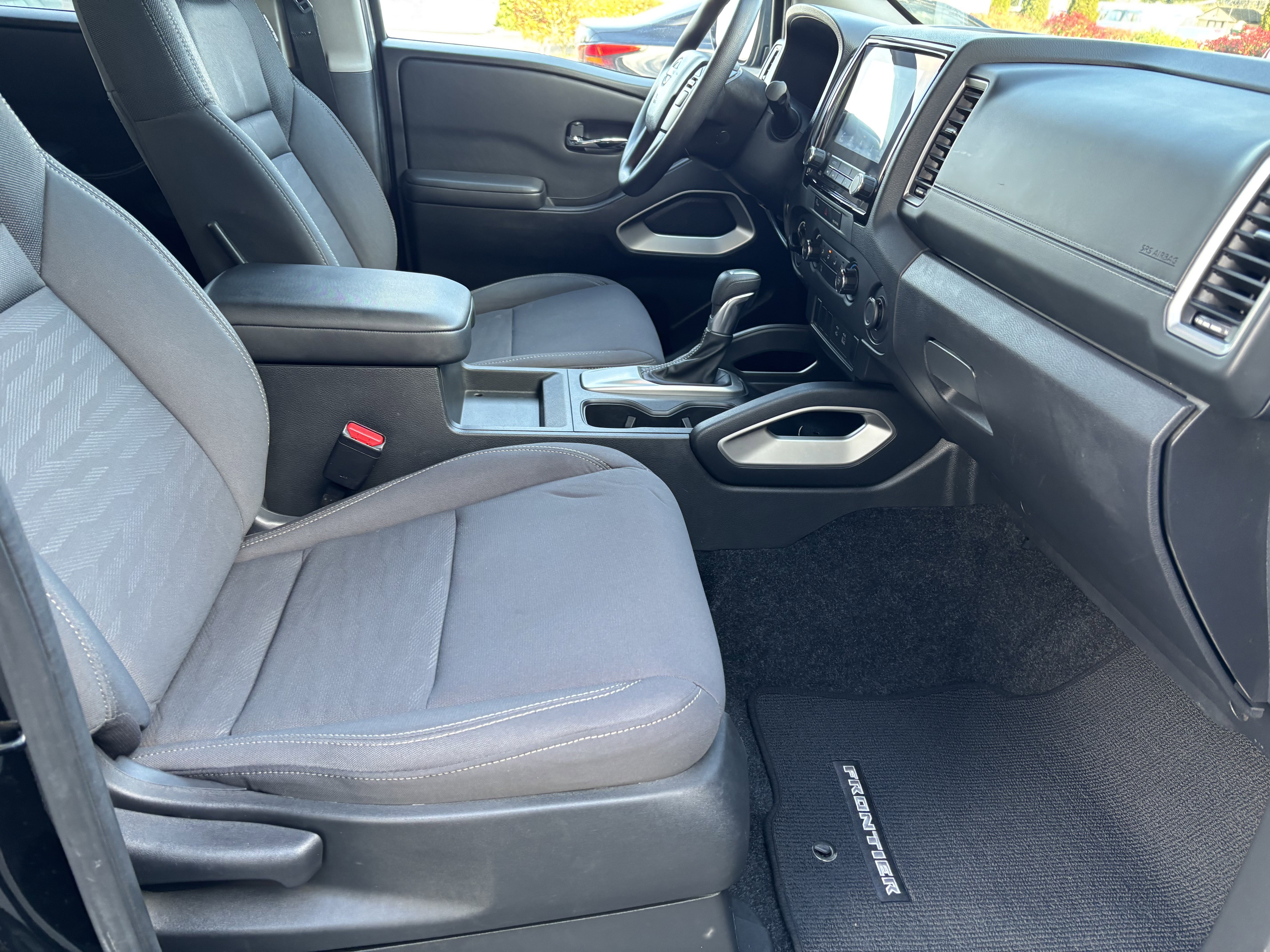 Used 2024 Nissan Frontier SV AWD/4WD image 28