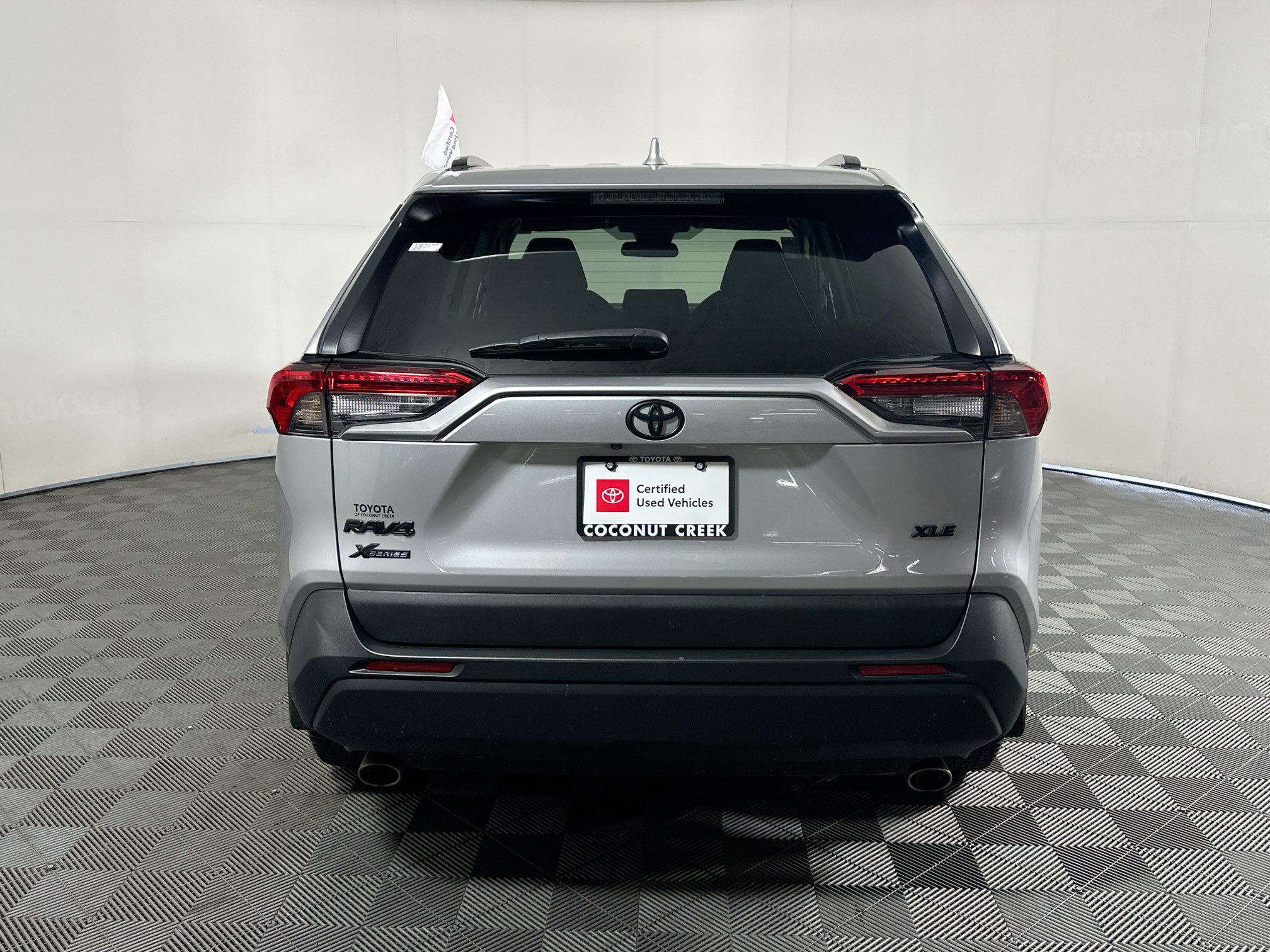 Certified 2024 Toyota RAV4 XLE FWD image 4