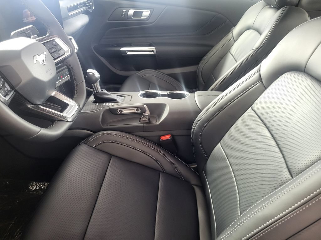 New 2026 Ford Mustang GT Premium w/ GT Performance Package RWD image 11