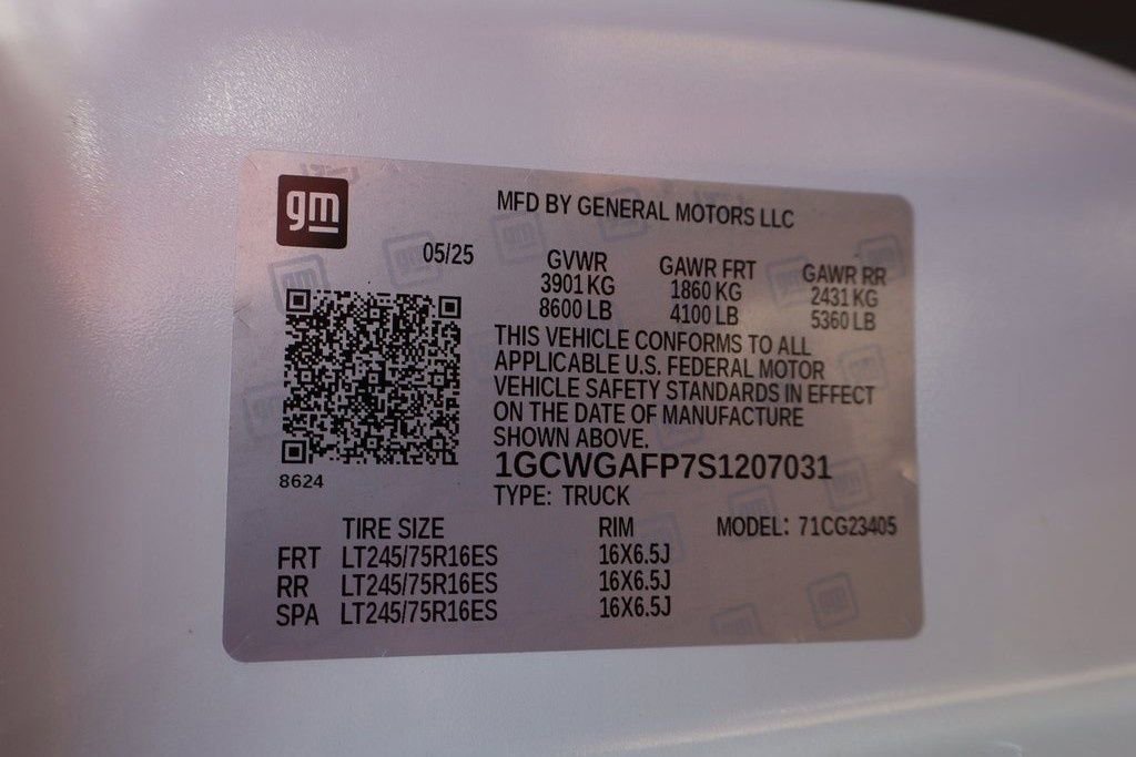New 2025 Chevrolet Express 2500 w/ Driver Convenience Package image 28