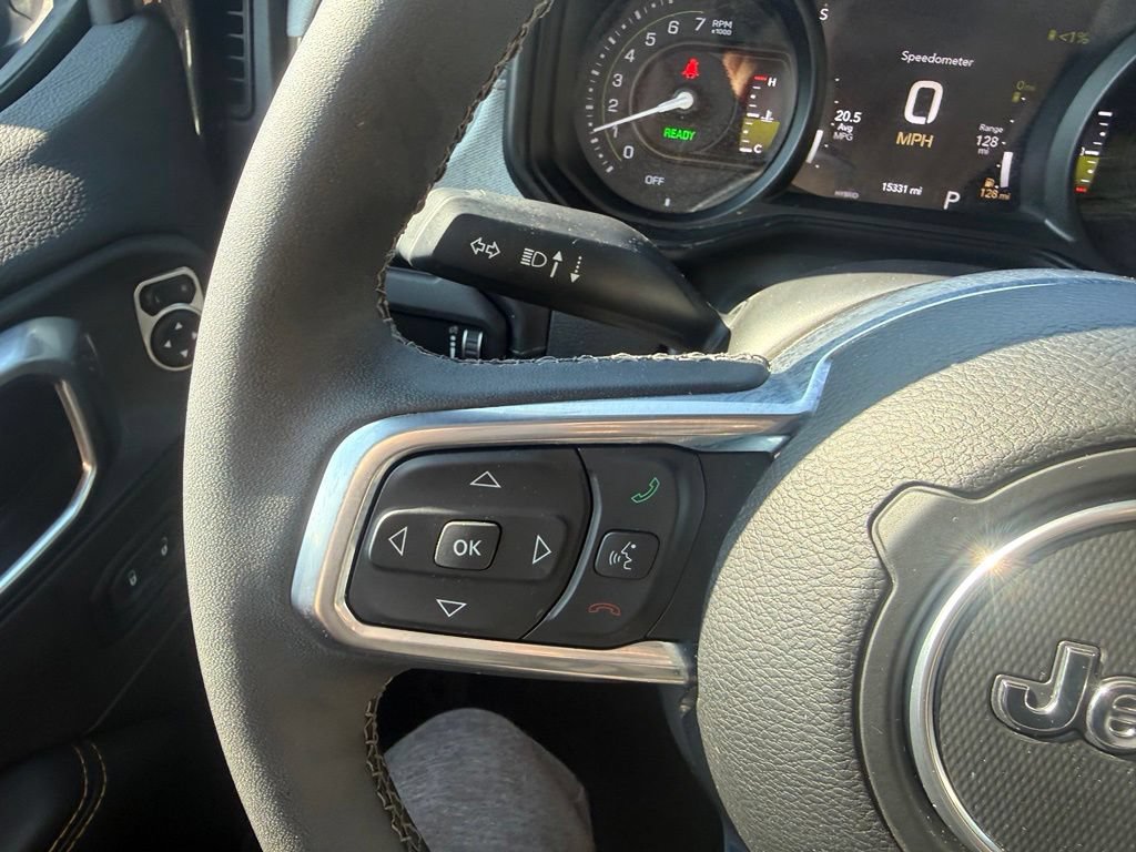 Used 2025 Jeep Wrangler Unlimited Sahara AWD/4WD image 18