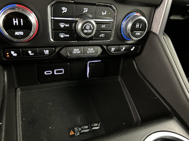 Used 2024 GMC Yukon XL SLT AWD/4WD image 20