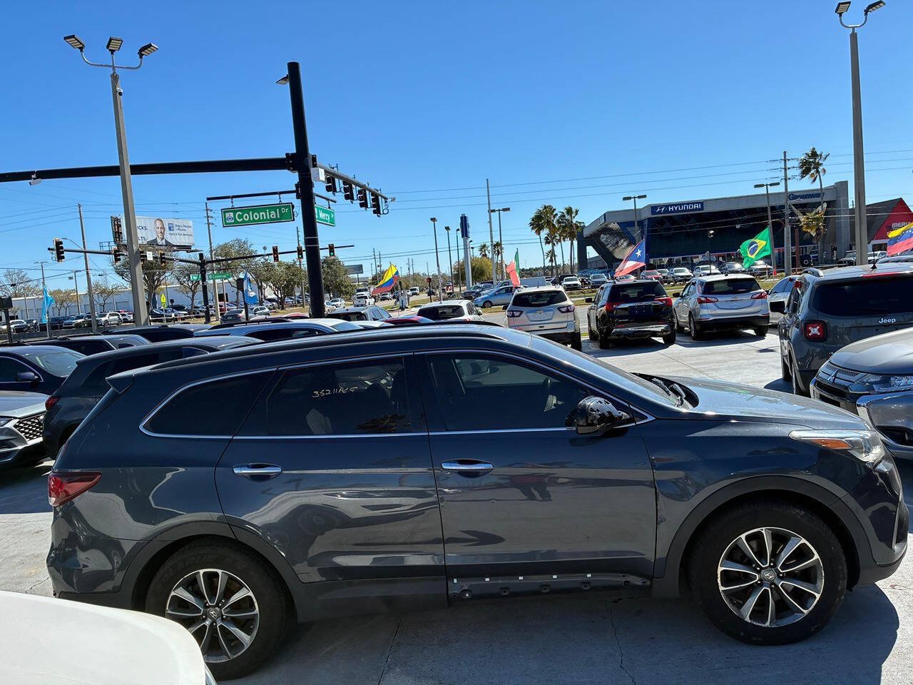 Used 2019 Hyundai Santa Fe XL SE AWD/4WD image 5