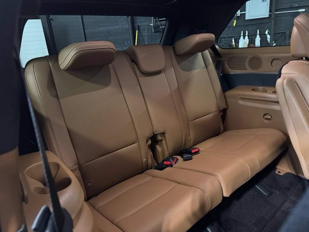 Used 2026 Hyundai Palisade Calligraphy AWD/4WD image 14
