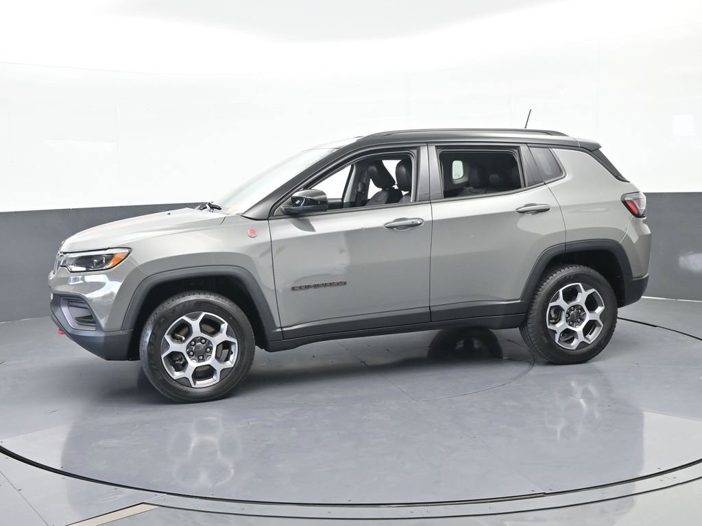 Used 2022 Jeep Compass Trailhawk w/ Trailhawk Elite Group image 2