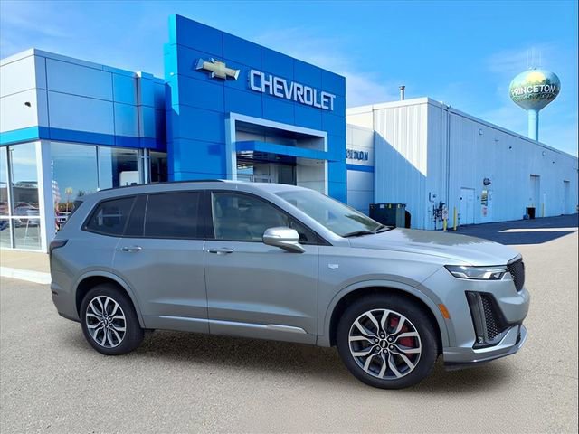 Used 2023 Cadillac XT6 Sport image 1