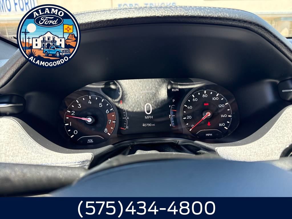 Used 2024 Jeep Compass Latitude image 8