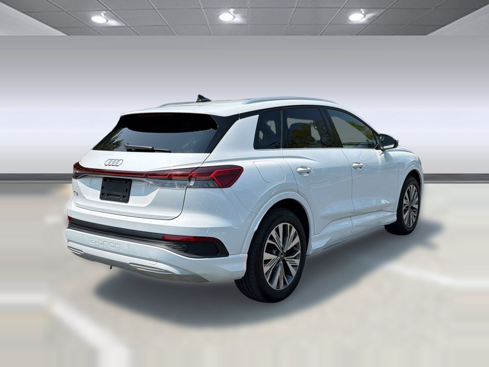 Used 2023 Audi Q4 e-tron Premium w/ Convenience Package RWD image 9