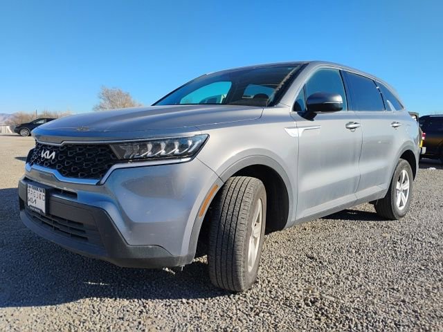 Used 2023 Kia Sorento LX image 1